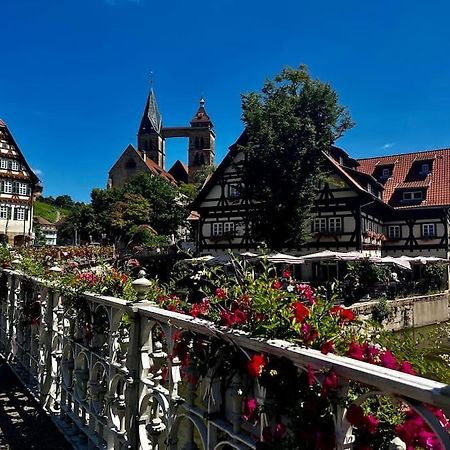 Nah Zur S-Bahn Und Altstadt Esslingen am Neckar Exteriör bild